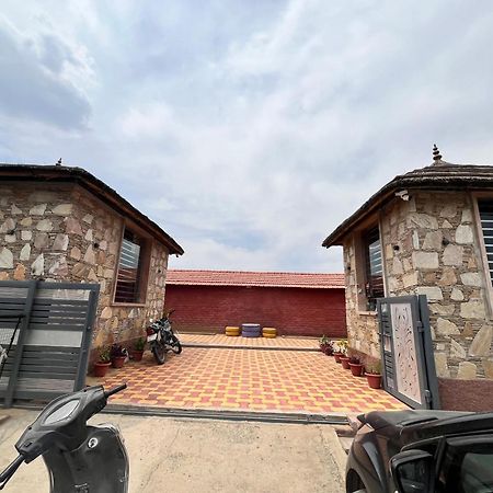 Hotel The Royal Hut Ajmer Esterno foto